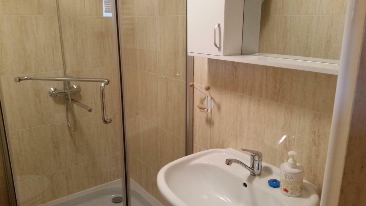 Vasarnamis Zarasuose Villa Zarasai Kültér fotó